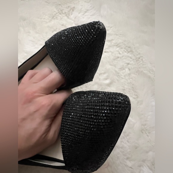 ALDO’S Black Pointed Toe Pump - Picture 2 of 7